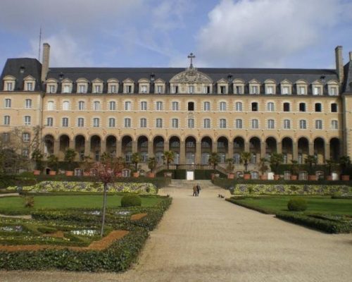Master-2-Scholarship-for-Foreign-Students-at-the-University-of-Rennes-768x512